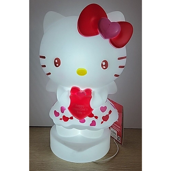 Hello Kitty Valentine's Lighted LED Indoor Blow Mold By GEMMY 12" NEW - Picture 9 of 9